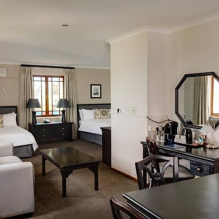 Protea Hotel By Marriott George King Джордж Екстериор снимка