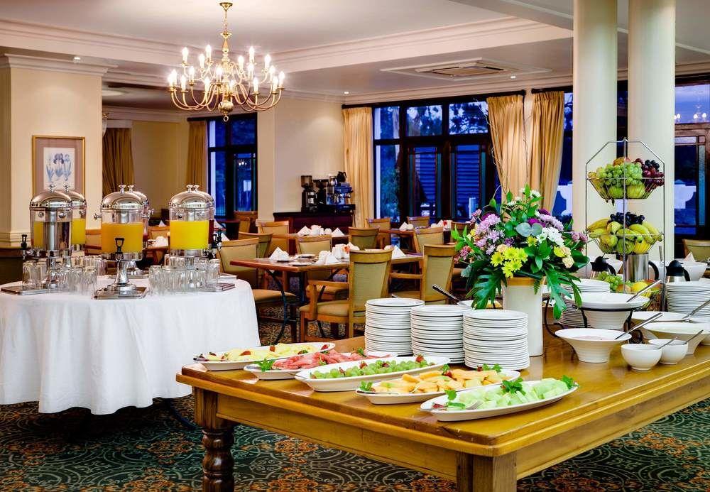 Protea Hotel By Marriott George King Джордж Екстериор снимка