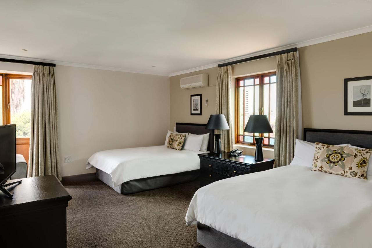 Protea Hotel By Marriott George King Джордж Екстериор снимка
