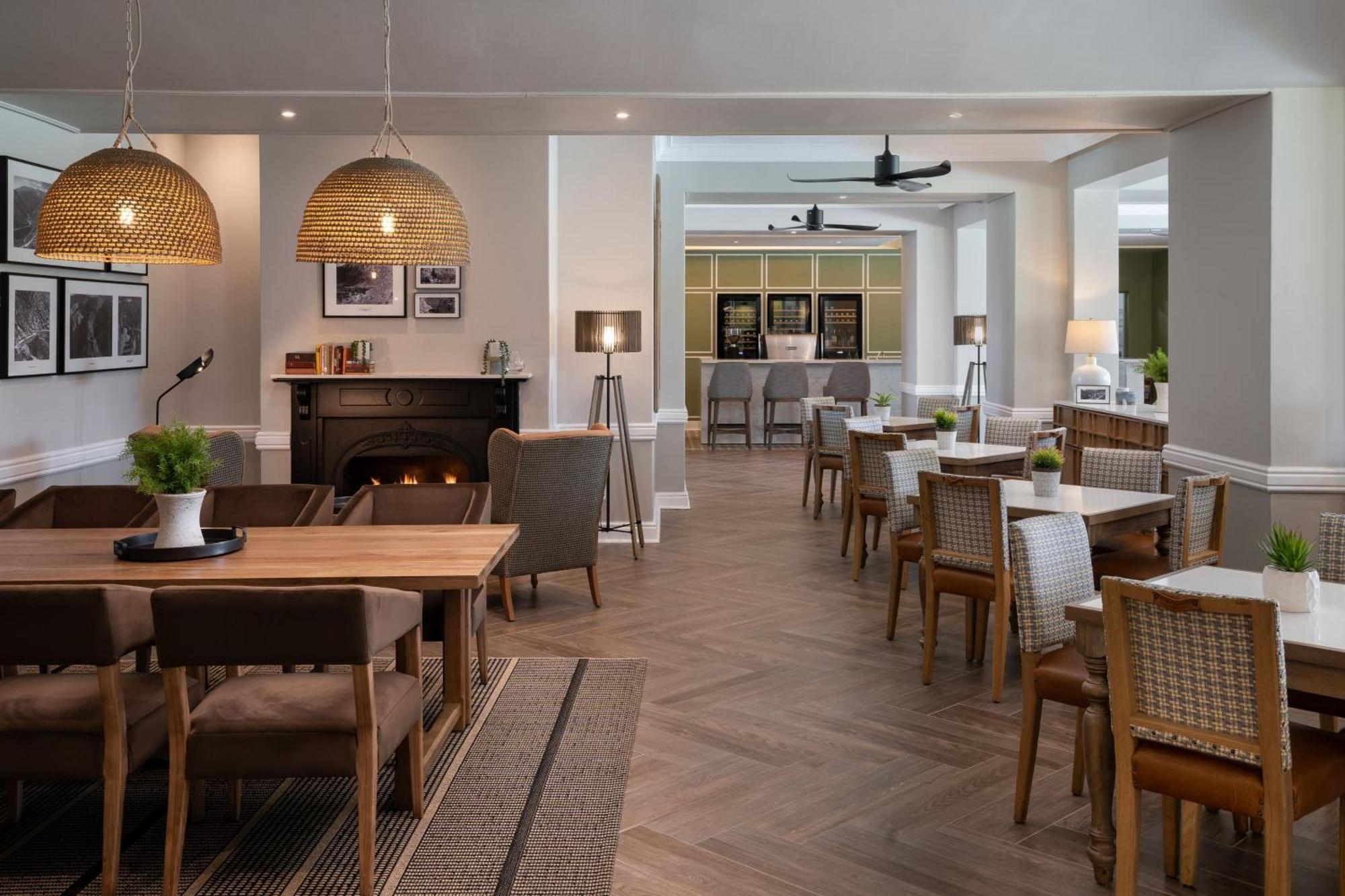 Protea Hotel By Marriott George King Джордж Екстериор снимка