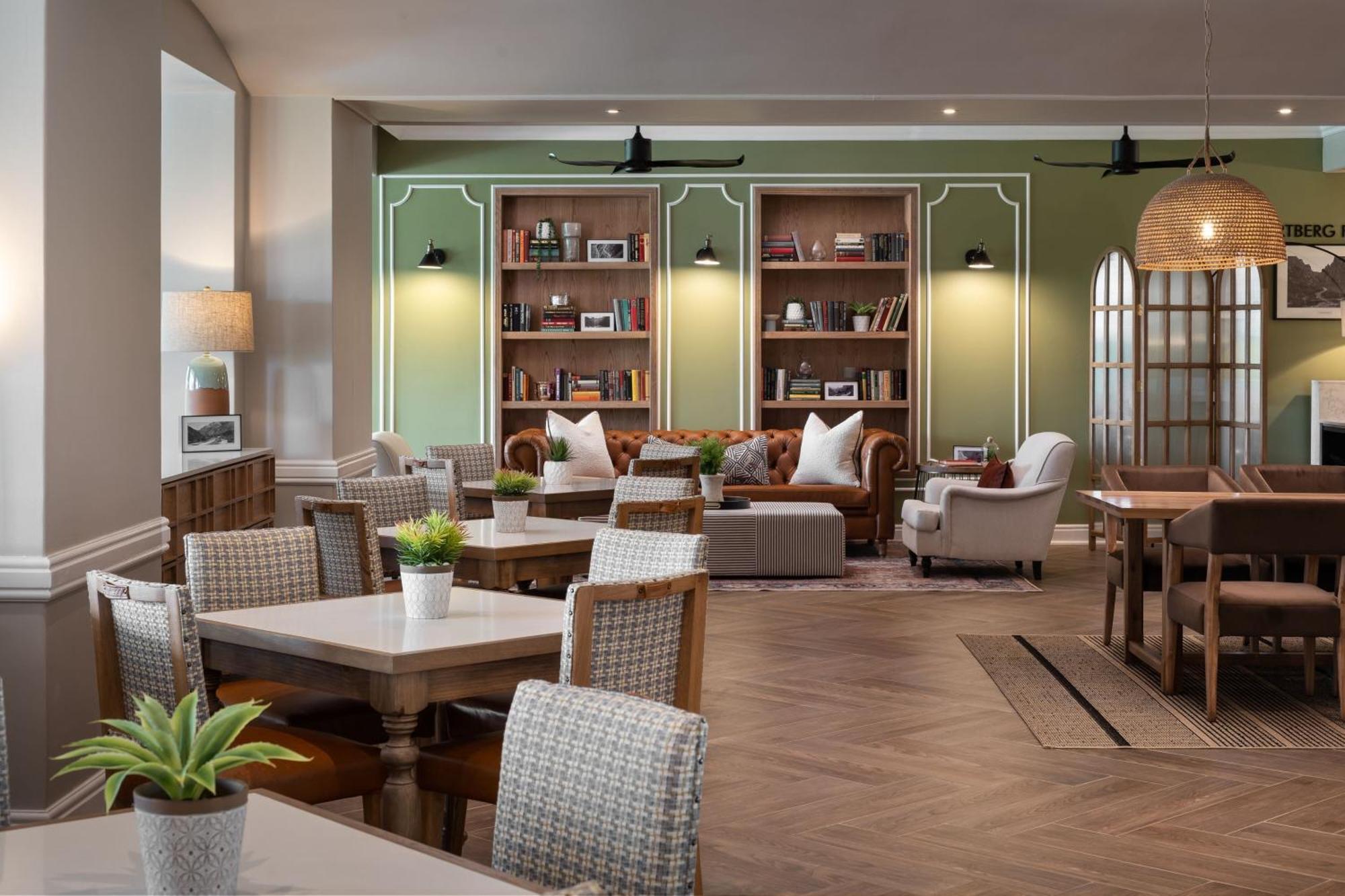 Protea Hotel By Marriott George King Джордж Екстериор снимка
