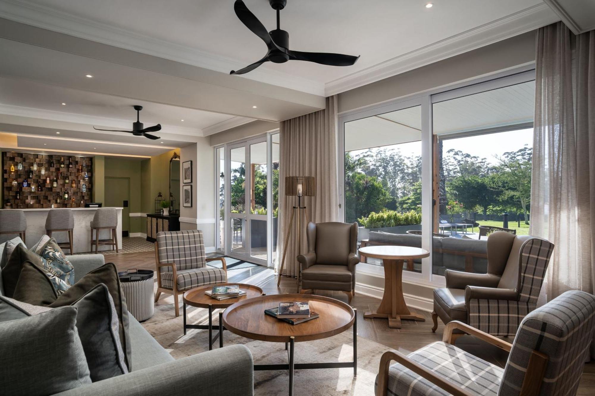 Protea Hotel By Marriott George King Джордж Екстериор снимка