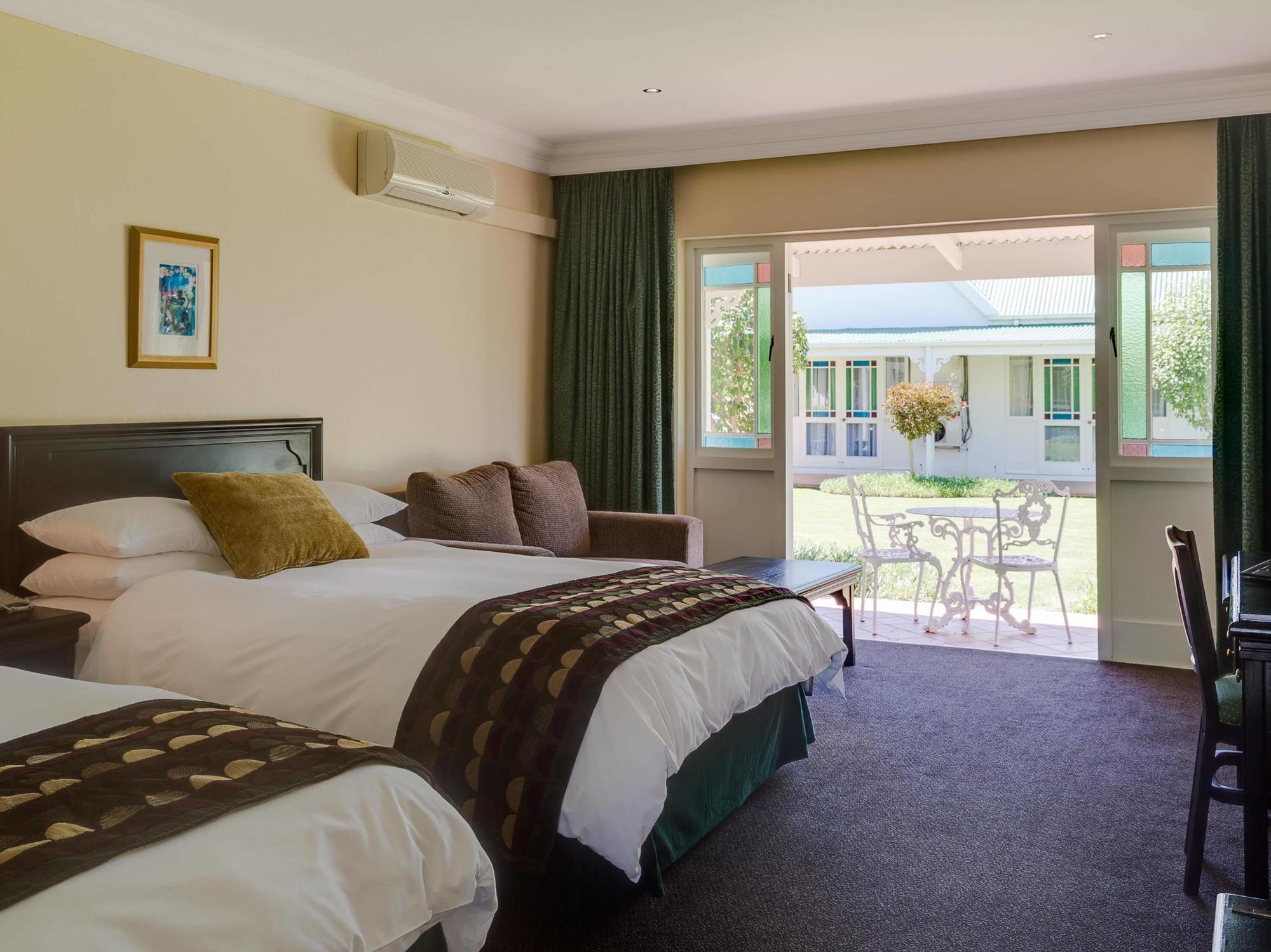Protea Hotel By Marriott George King Джордж Екстериор снимка